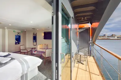 Penthouse Suite with private balcony