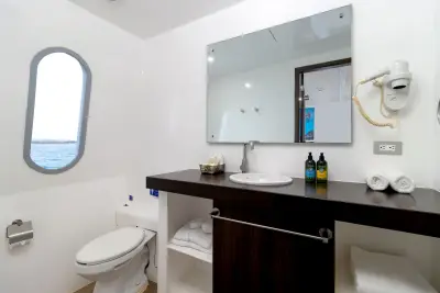 Main Deck cabin bathroom