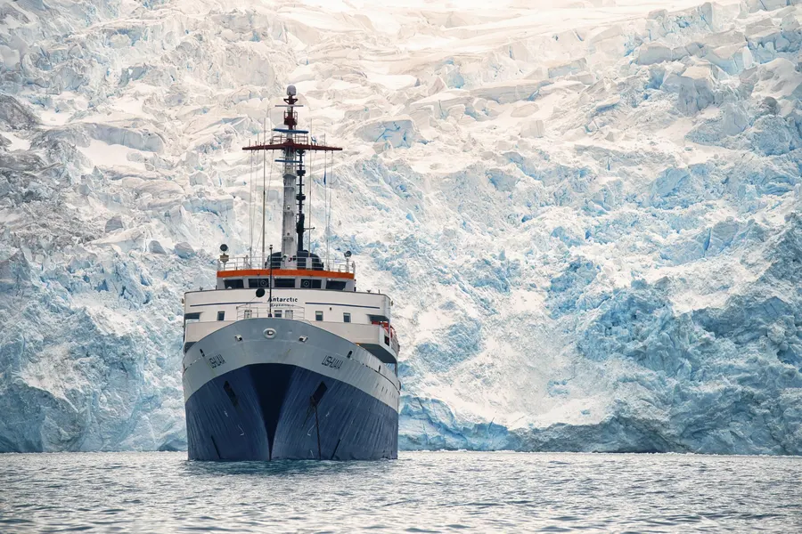 MV Ushuaia