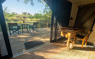 Writing desk & deck overlooking the Khwai