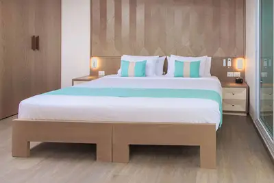 Golden Suite · double bed