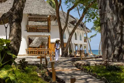 Garden path between the suites