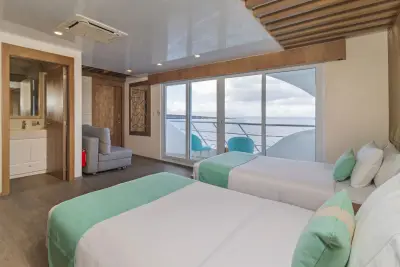 Twin Cabin