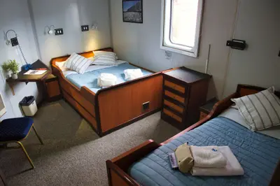 Superior Twin cabin