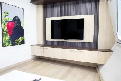 Jr. Suite · Main Deck