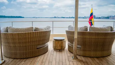 Outdoor Lounge