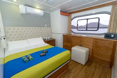 Main Deck cabin 2 · double