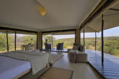 Double tent — bed opening onto the valley view