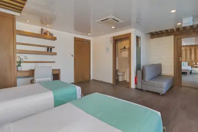 Twin Cabin
