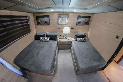 Stateroom 4 · full + twin