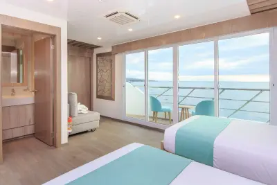 Golden Suite · upper deck