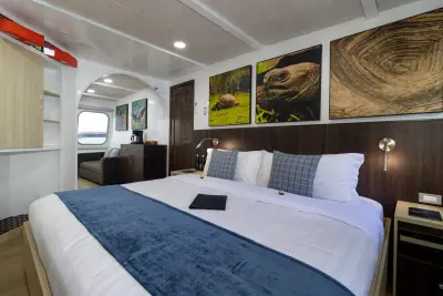 Jr. Suite · Main Deck