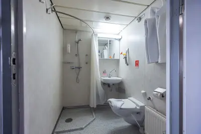 Typical cabin bathroom (all categories)