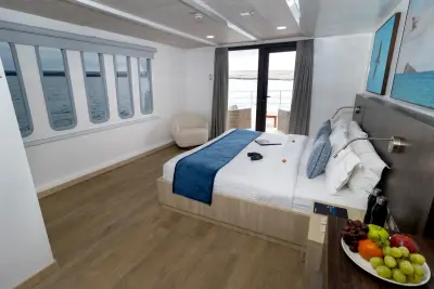 Suite · Upper Deck (king)