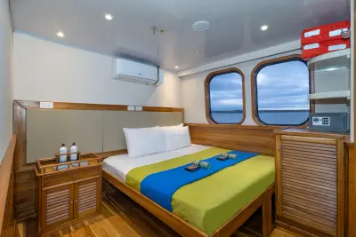 Upper Deck cabin · double