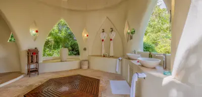 Garden View Villa open-air bathroom