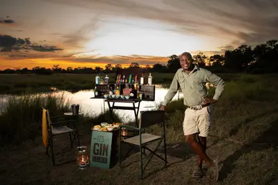 Sundowner gin bar by the water