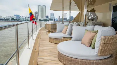 Outdoor Lounge