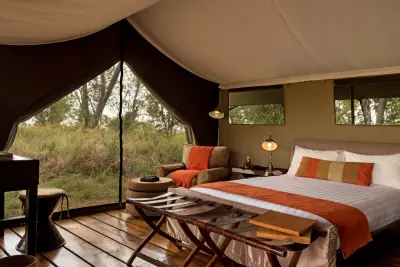Standard tent with writing desk