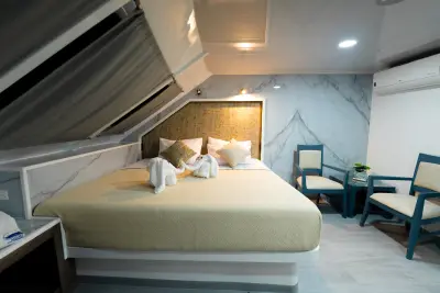 Suite · double bed