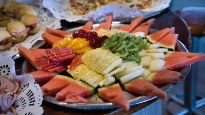 Onboard buffet — fruit platter