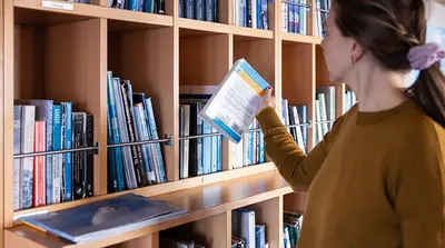 Browsing the ship library