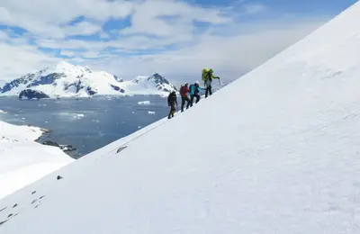 Mountaineering ascent