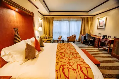 King room with work desk