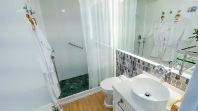 En-suite bathroom