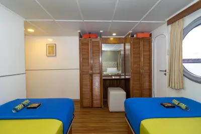Upper Deck cabin 7 · twin