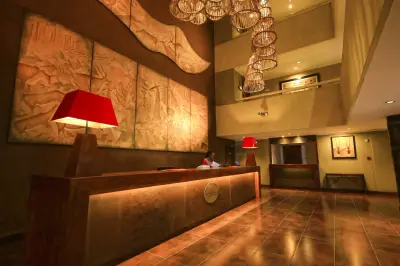 Reception & lobby