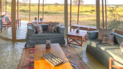 Lounge with sofas facing the plains